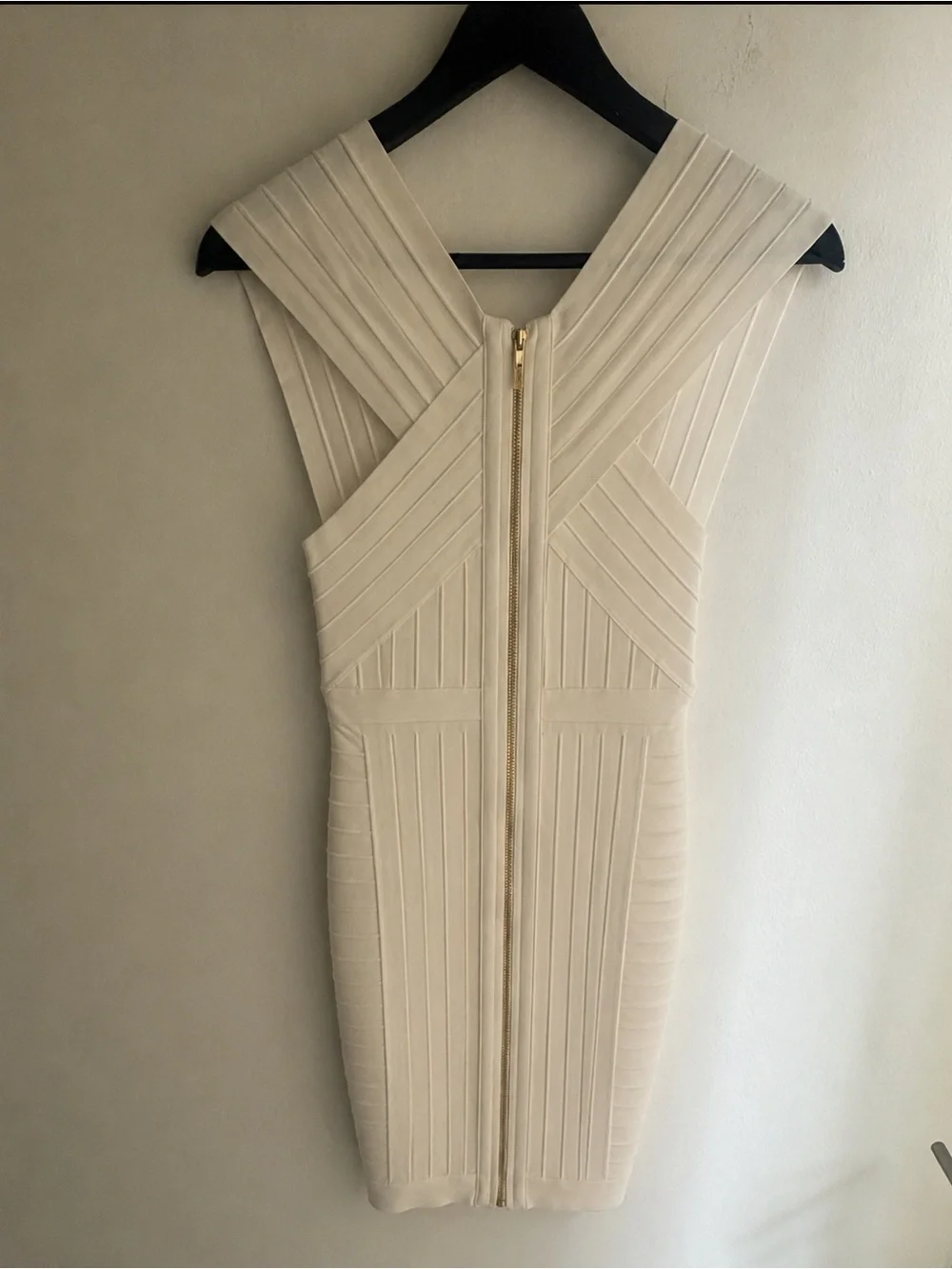 HOUSE of CB Alvarez Bandage Mini Dress • Size S • White NWOT Viral Party Dress - Picture 6 of 6